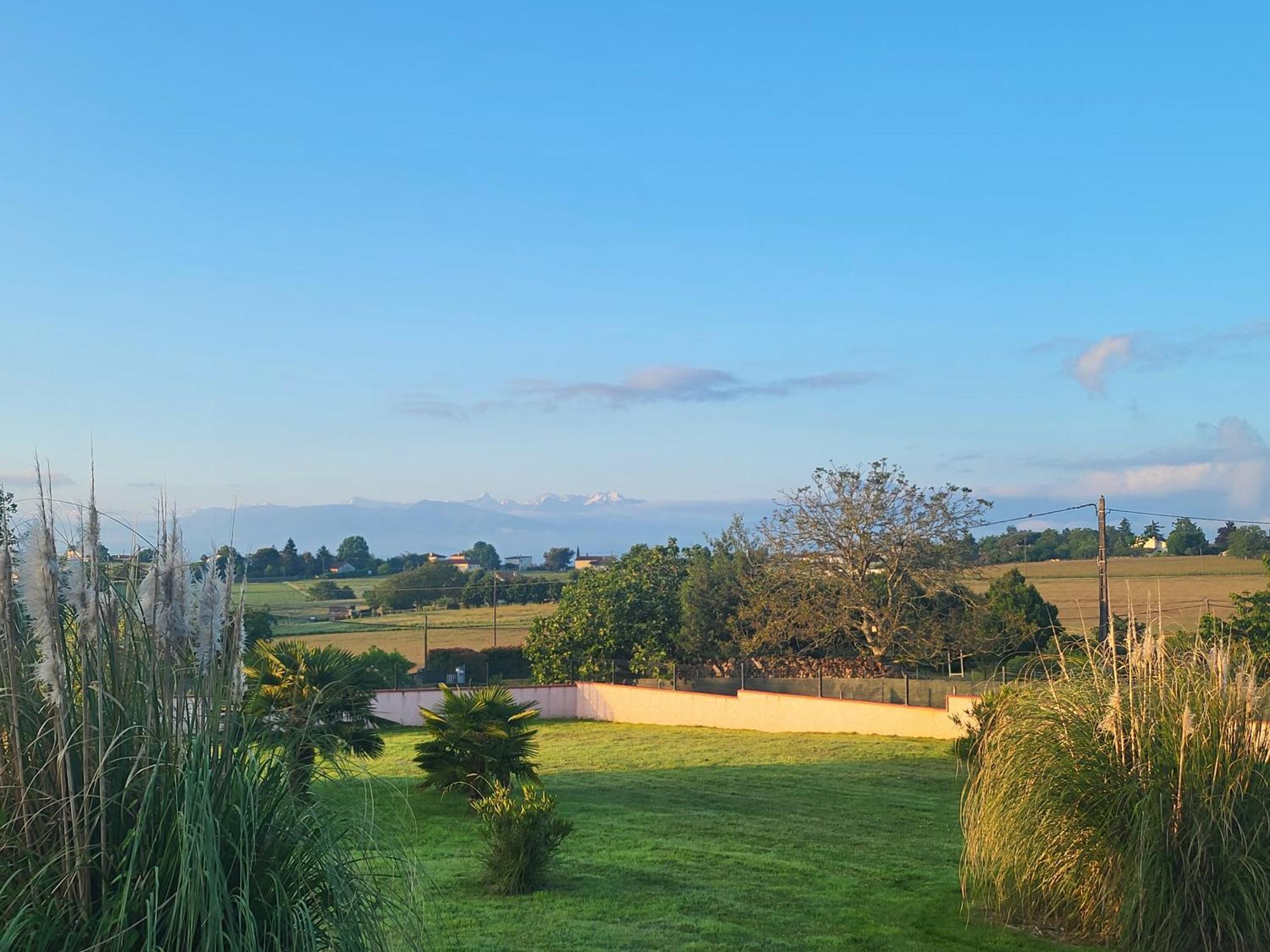 Villa Aux Portes Des Pyrenees Saint Gaudens Buitenkant foto